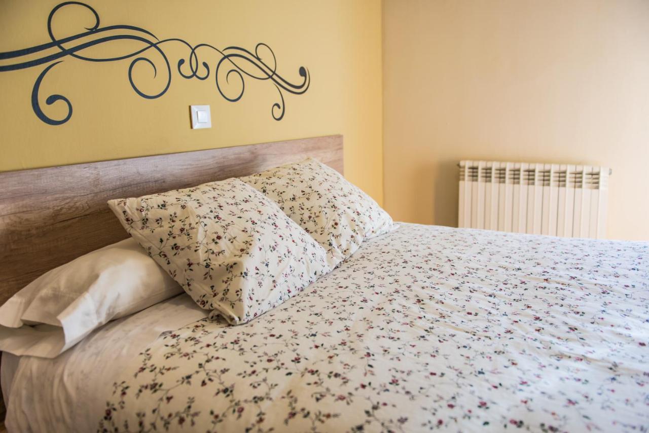 Hostal La Pastora كانديليدا المظهر الخارجي الصورة